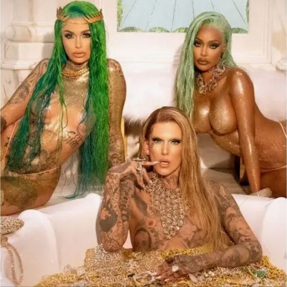 Jeffree Star Blood Money 18-Color Palette - Picture 2 of 14